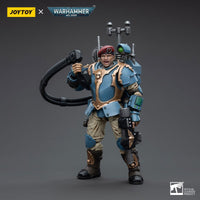 Warhammer Collectibles: 1/18 Scale Astra Militarum 55th Kappic Eagles Vox Operator - Gap Games