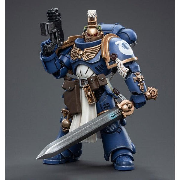 Warhammer Collectibles: 1/18 Scale Ultramarines Primaris Company Champion Brother Parnaeus - Gap Games